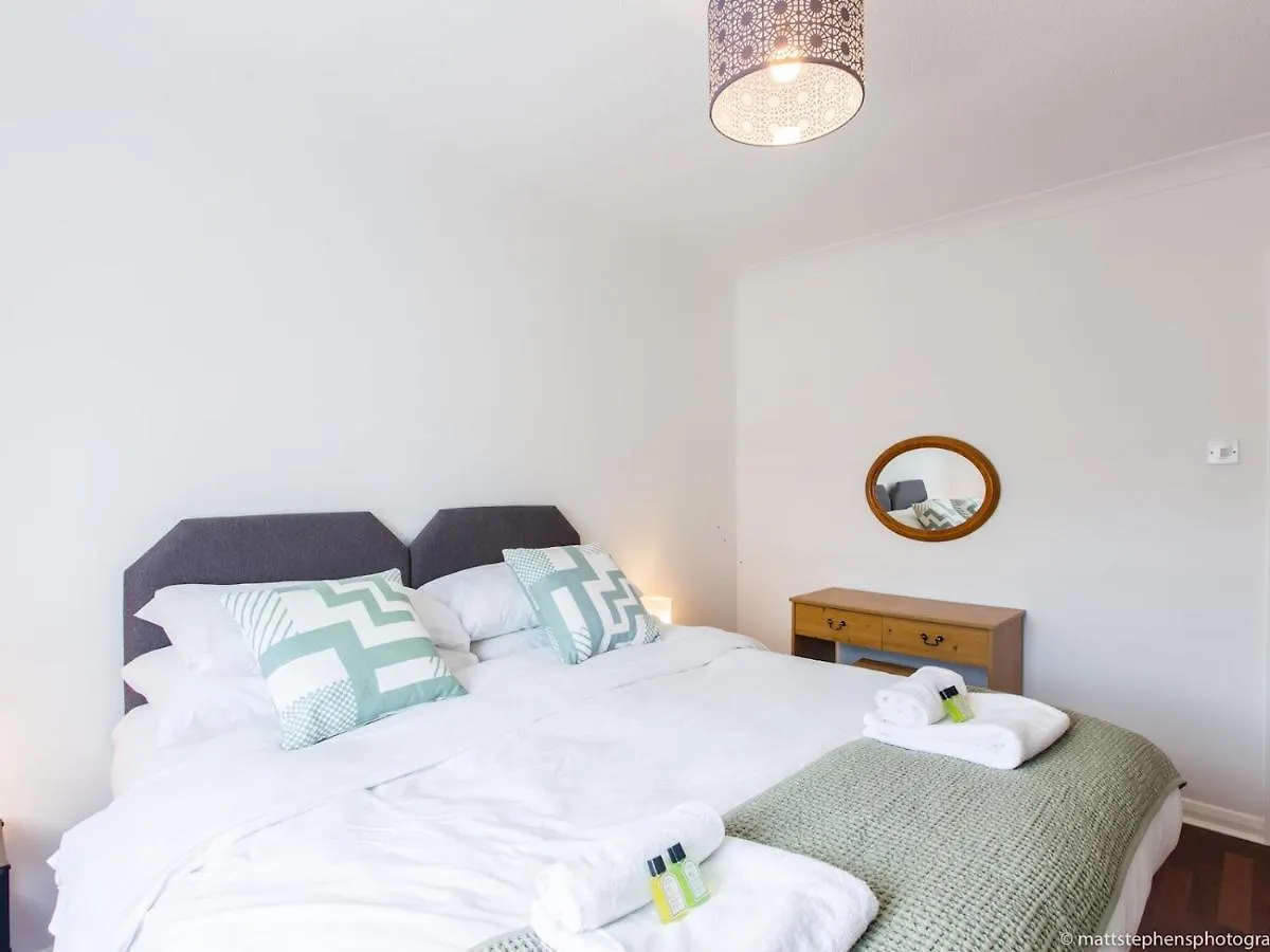 Pass The Keys - New Striking Seaside 2 Bed Flat Heart Of Brighton Apartment